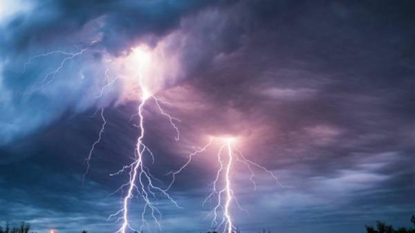 مأساة...طفل يفارق الحياة بعدما فحمت صاعقة رعدية جسده بشيشاوة