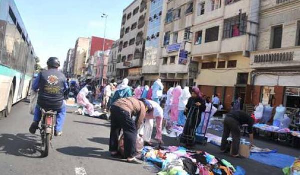 الباعة المتجولون والفراشة يقررون تنظيم يوم احتجاجي وطني