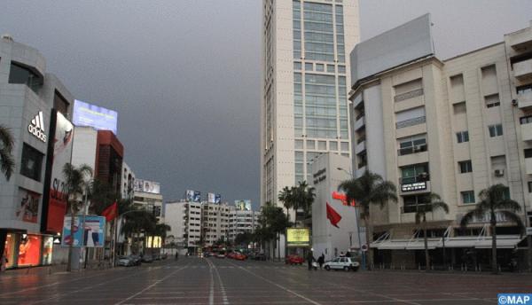 مع حلول المساء..الدار البيضاء تدخل إراديا في أجواء العزل