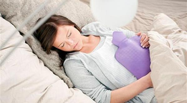 النزيف الشديد رغم انتظام الدورة الشهرية.. علام يدل؟