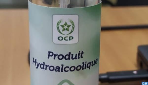 فريق من "المكتب الشريف للفوسفاط" يطور منتوجا معقما لليدين ولأدوات العمل