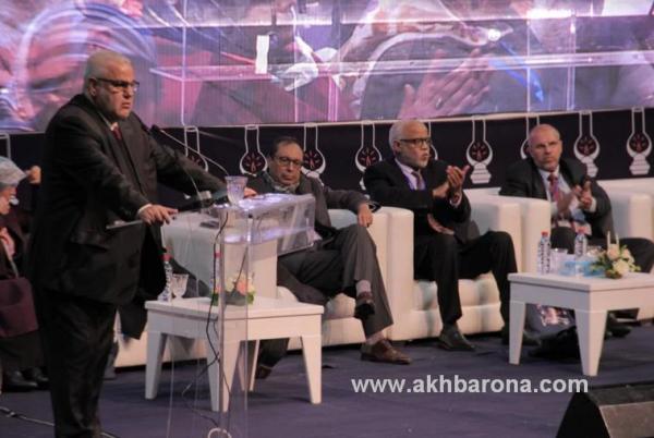 "بنكيران" يصوب مدفعيته نحو خصومه ويعتبر كلمته ليست خطبة وداع (فيديو)