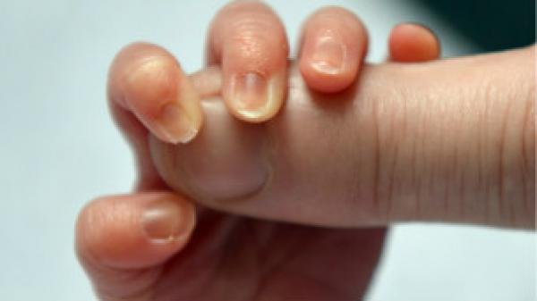 مايخافوش الله!... قناة مائية تلفظ جثة رضيع والدرك الملكي يفتح التحقيق للوصول لهوية الأم (صورة)