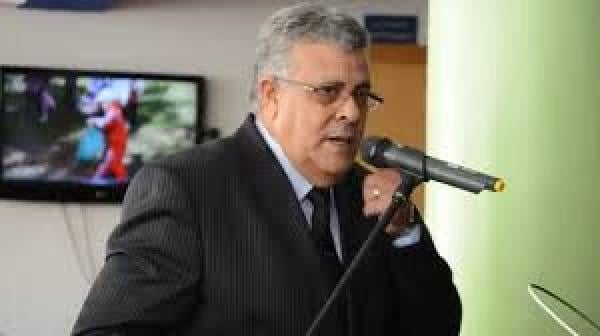 مصدر: هذا هو الوالي المعني بقرار العزل