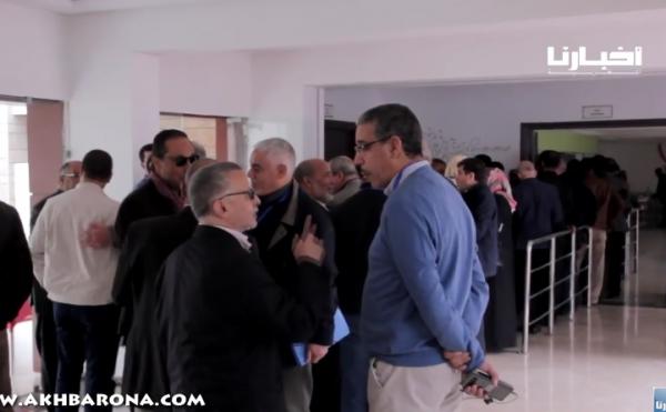 بالفيديو: وزراء "البيجيدي" شادين الصف على طابسيل ديال الغذا