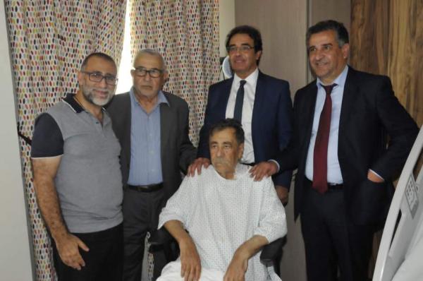 الملك يتكفل بعلاج المقاوم محمد بن حمو الكاملي بمستشفى "الخليفة" بالبيضاء