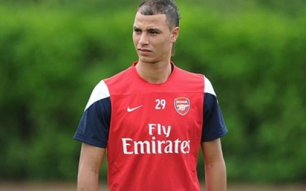 الشماخ حاضر في تداريب الارسنال للموسم المقبل