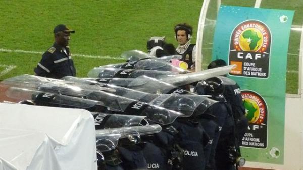 بالفيديو : منتخب غانا عاش الرعب بعد اقصائه لمنظم الكان غينيا الاستوائية!!