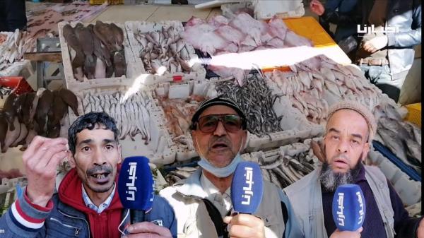 تجار الأسماك بوجدة يستنكرون الارتفاع الصاروخي للأثمان.."لا توجد مراقبة والسمك المجمد يطغى على السوق"