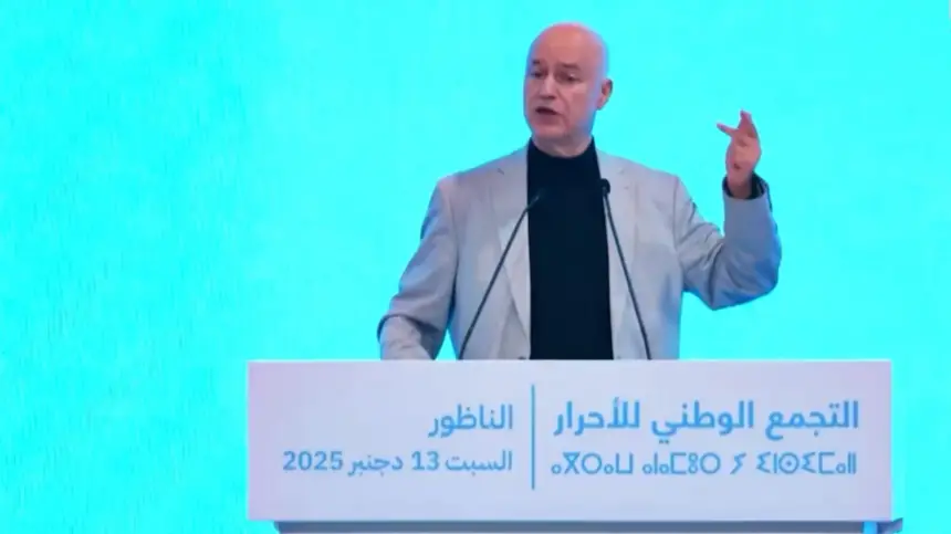 بيرو: سيدنا هو المنارة ديالنا والحكومة عرفت كيف تبلور هذه الرؤية على أرض الواقع وقربت من المواطنين