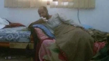 سيف الإسلام القذافي لرويترز: أصبت بجروح في يدي خلال غارة جوية