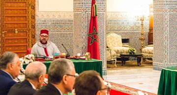 الكشف عن لائحة الوزراء "المغضوب عليهم" والذين منع الملك استفادتهم من العطلة الصيفية