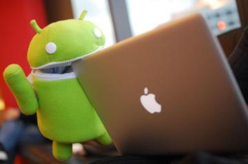 أندرويد أم iOS؟ فروق خفية تحسم تجربة الاستخدام بعيداً عن الكاميرا والسعر