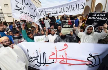 سلفيو طنجة يدعون إلى محاكمة الناشط أحمد عصيد