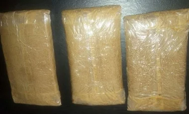 العثور على كيلوغرامين من "الحشيش" بمؤسسة تعليمية يستنفر الأمن بالسمارة ومديرية التعليم توضح
