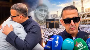 مؤثر.. مصطفى لخصم يبكي وهو يروي اللحظات الأخيرة لوفاة والده في مكة وصلاة أكثر من 700 ألف مصلٍّ عليه
