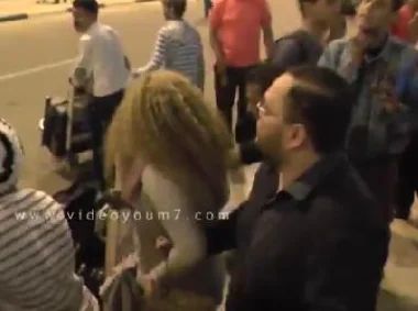 زوجة الفنان أحمد رزق المغرببة تحرج معجبيه