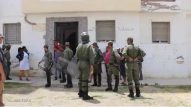 فيديو للسلطات المغربية اثناء عملية اخلاء المهاجرين الافارقة بطنجة