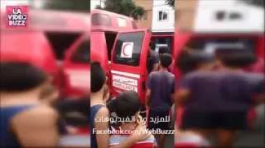 مواطنون يمسكون بسائق متهور يصدم أما و إبنتها في حي الألفة الدارالبيضاء