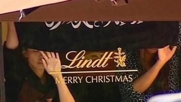 متطرفون يحتجزون رهائن في مقهى بأستراليا و يجبرونهم على رفع علم “داعش” (فيديو)