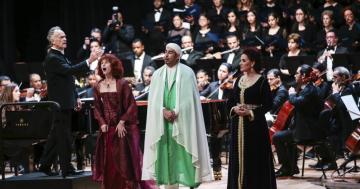 وصلة الآذان والترانيم المسيحية..."الكنبوري" يؤكد توظيف الشعراء قديما لآيات قرآنية و"أم كلثوم" و"صباح فخري" استعملوا كلمات من الآذان في أغانيهم