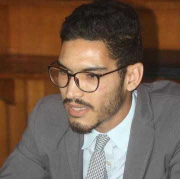لفقهة دير بأقوالهم أو ماديرش بأفعالهم