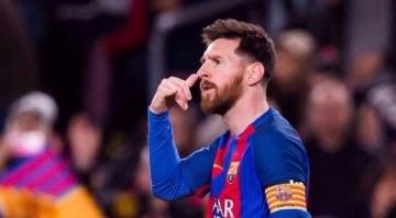 شروط ميسي لتمديد عقده مع برشلونة