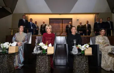 "الرباط تتلألأ".. الأميرات للا خديجة وللا مريم وللا حسناء يترأسن رفقة بريجيت ماكرون حفل افتتاح المسرح الملكي