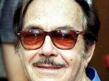 الموت يغيّب الممثل المصري كمال الشناوي بعد صراع مع المرض