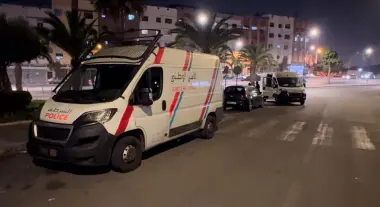 السلطات الأمنية بالبيضاء تنفذ حملة لإخلاء محيط "المقبرة المنسية" من المهاجرين الأفارقة