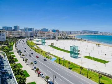غضب واستنكار في صفوف ساكنة طنجة بعد استهزاء صفحة فايسبوكية بـ"النساء الطنجويات" (صورة)