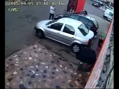 الدارالبيضاء : هكذا يترصد السارقون المواطنين و هم يتكلمون بالهاتف النقال