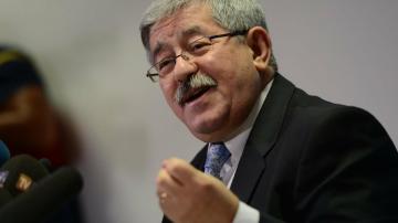 الجزائر:  تأييد حكم ابتدائي ضد الوزير الأول الأسبق أحمد أويحيى ب7 سنوات سجنا نافذا في قضية فساد