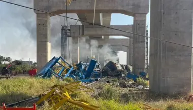 مأساة قطار في تايلاند.. مقتل 22 شخصاً بعد سقوط رافعة على سكة حديد ضمن مشروع صيني ضخم