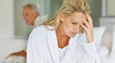 طرق طبيعية لعلاج مشاكل سن اليأس