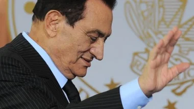 مبارك: تركتُ 51 مليار دولار للدولة ... همّا راحوا فين؟