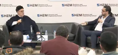 طيابات الحمام.. بنكيران وتعليق جديد يثير الجدل حول المرأة
