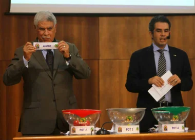 قرعة أمم افريقيا 2015:  المنتخب الجزائري ضمن "مجموعة الموت"