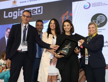 "التجاري وفا بنك" يفوز بجائزة "رقمنة عملية الشراء"