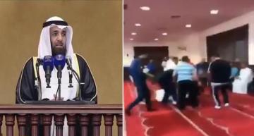 بالفيديو: “فوضى” على الهواء مباشرة خلال خطبة الجمعة داخل مسجد بالكويت..بسبب ما فعله أحد المصلين (فيديو)