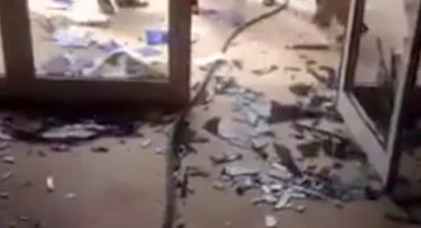 بالفيديو : حي سباتة.. مجموعة من المراهقين خرجو كيهرسو و ضربو في عباد الله