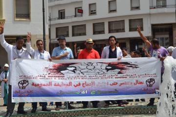 لهذا السبب القاضي الهيني يضرب عن الطعام امام البرلمان (صور)