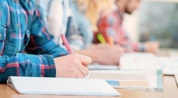 أدوية وهمية تساعد على التخلص من القلق في الامتحانات