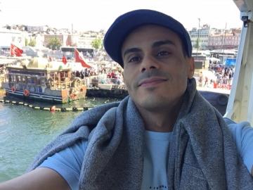 منزل فخامة الرئيس الجزائري والسيّد عمر احجيرة