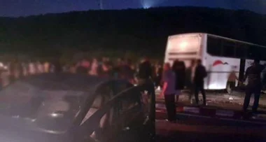 قتلى و عشرات الجرحى بعد انقلاب حافلة قرب القنيطرة