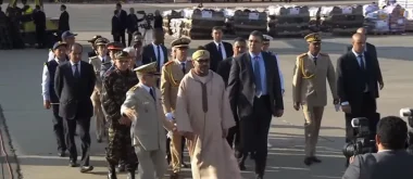 الملك يشرف شخصيا على انطلاقة عملية إرسال مساعدة إنسانية موجهة للشعب الفلسطيني