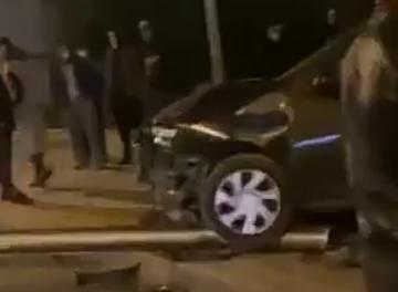 مأساة... سيارة خفيفة تنهي بطريقة مؤلمة حياة شاب وترسل اثنين من أصدقائه إلى المستعجلات!