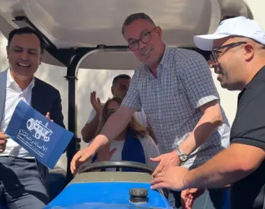 بالجرار والركادة.. استقبال خاص لفوزي لقجع بمدينة وجدة وسط أجواء انتخابية حماسية
