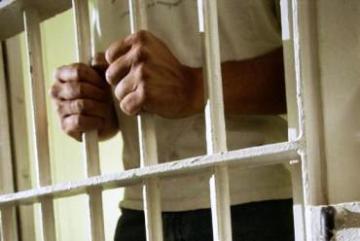 سجن أيت ملول يهتز على وقع فضيحة جنسية