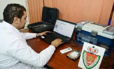 فرقة أمنية متخصصة تترصد شبكات الإبتزاز الإلكتروني الجنسي وتتبع المحادثات الصوتية والكتابية
